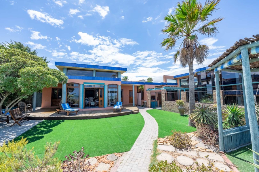 4 Bedroom Property for Sale in Gordons Bay Western Cape